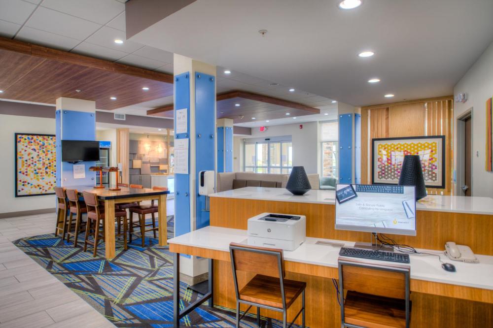 Holiday Inn Express & Suites - Remington by IHG